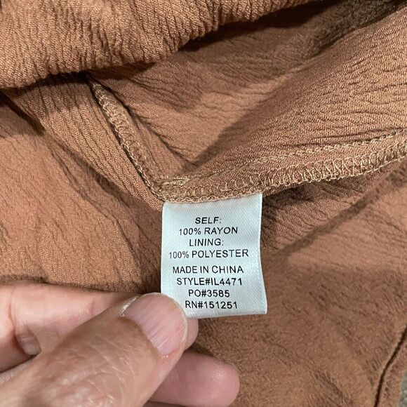 In Loom Women's Boho Peasant Top Size M - Brown with Embroidered Floral Design - Picture 5 of 12